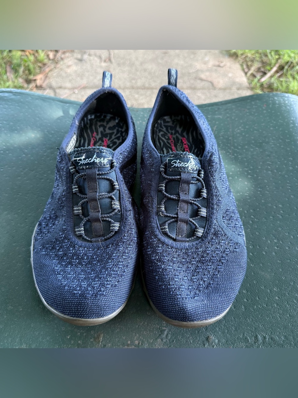 SKECHERS Women’s Air Cooled Memory Foam SN 23028 Size 8 Navy Blue